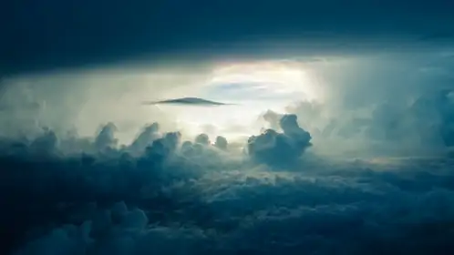 Storm Into The Clouds Live Wallpaper